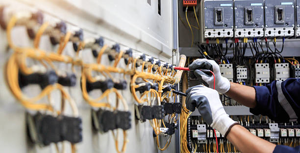 Professional Electrician technician working in Massanutten, VA